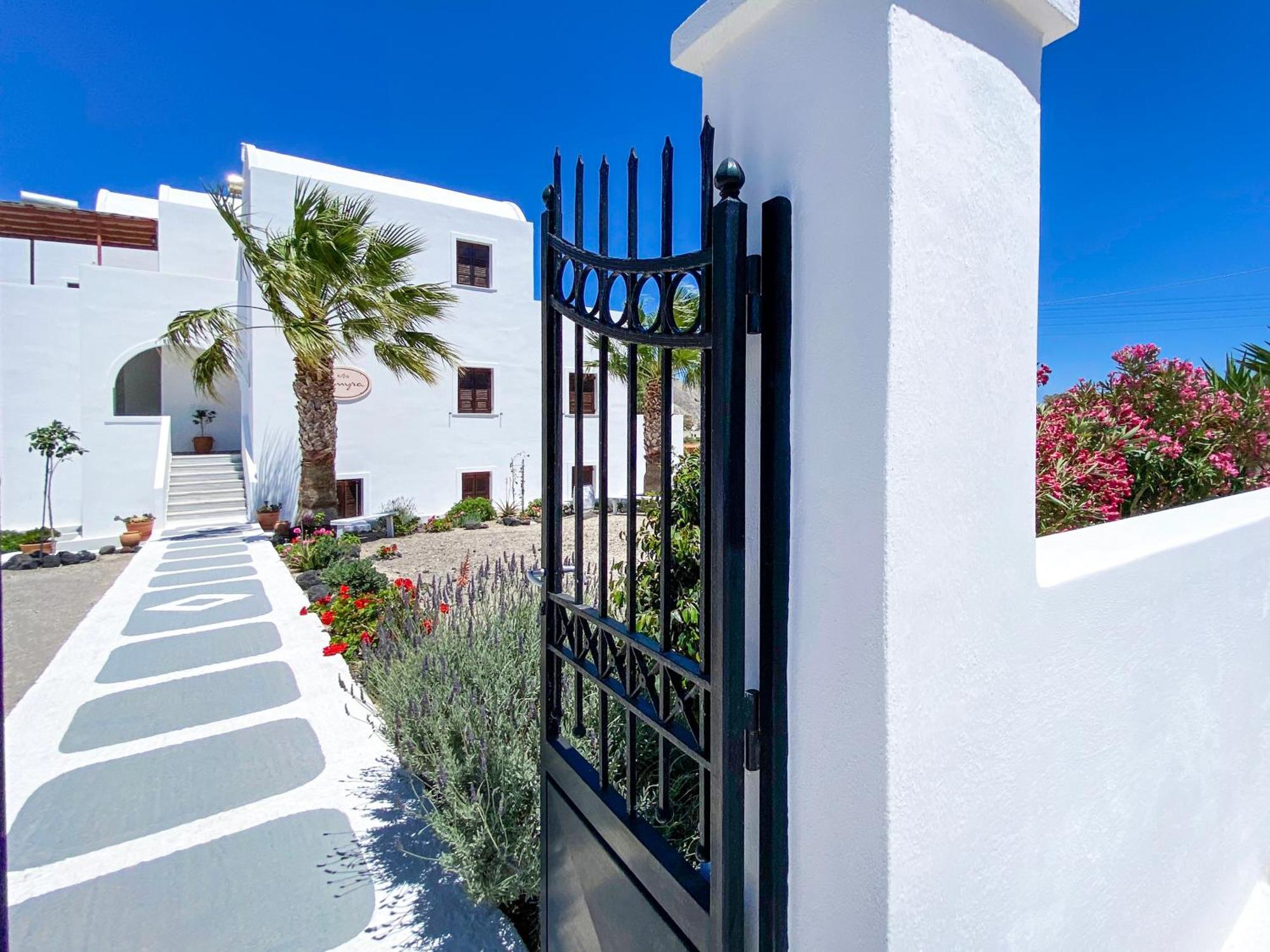 Almyra Villa Perissa  Exterior photo